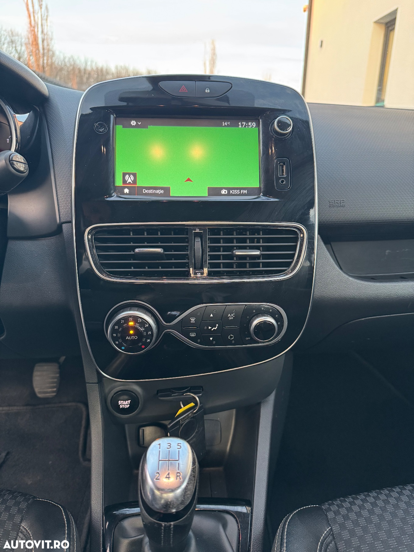 Renault Clio (Energy) dCi 90 Bose Edition - 13
