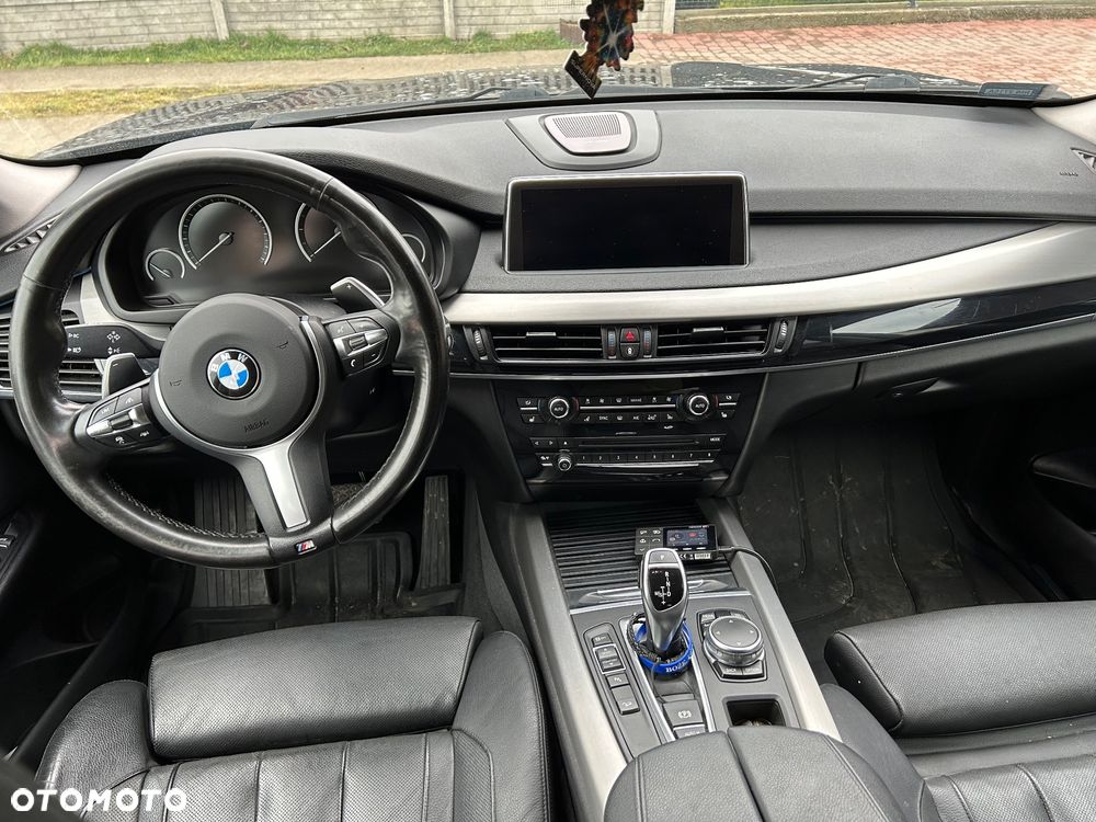 BMW X5 xDrive40d - 14