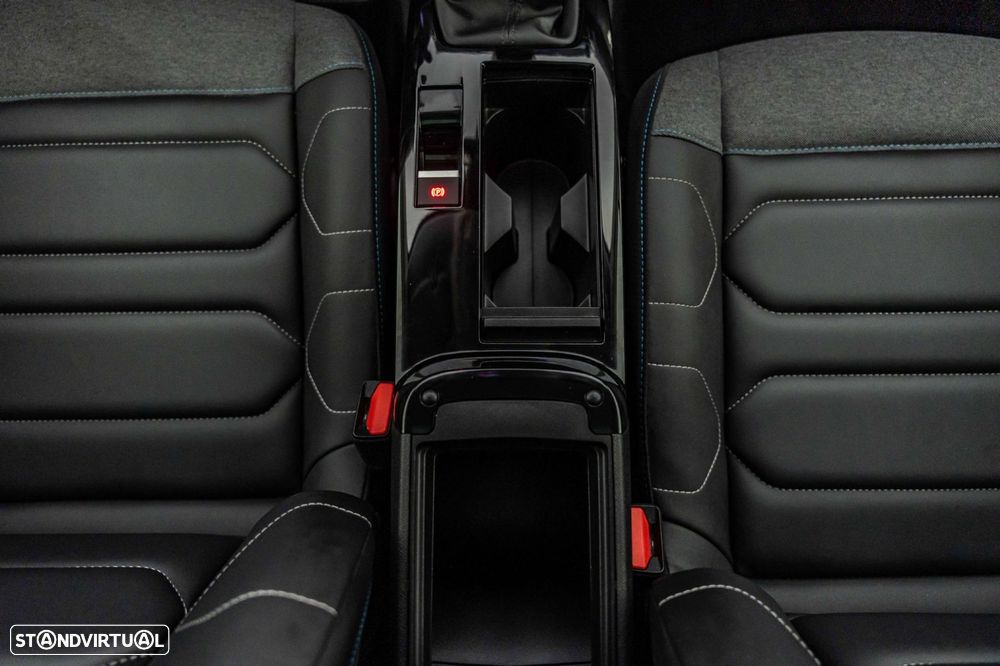 Citroën C4 1.2 PureTech Shine - 12