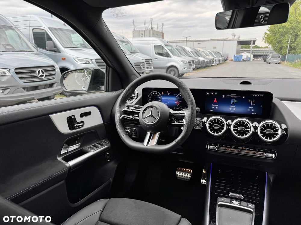 Mercedes-Benz GLA 220 mHEV 4-Matic AMG Line 8G-DCT - 12