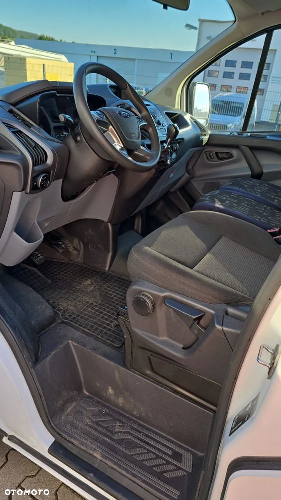 Ford Transit Custom - 12