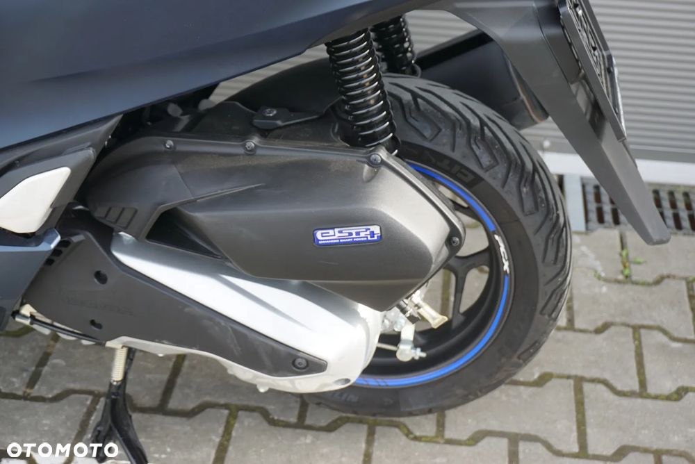 Honda PCX - 12