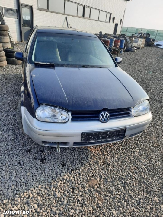 Dezmembrez VW Golf 4