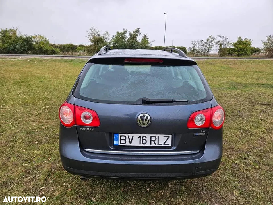 Volkswagen Passat Variant 1.6 TDI BlueMotion Technology Comfortline - 5