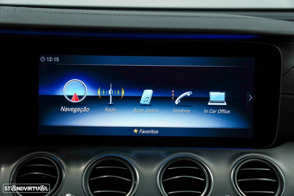 Mercedes-Benz E 300 d AMG designo 7L - 32