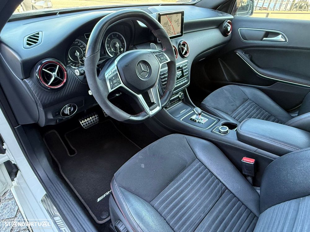 Mercedes-Benz A 45 AMG 4-Matic - 15