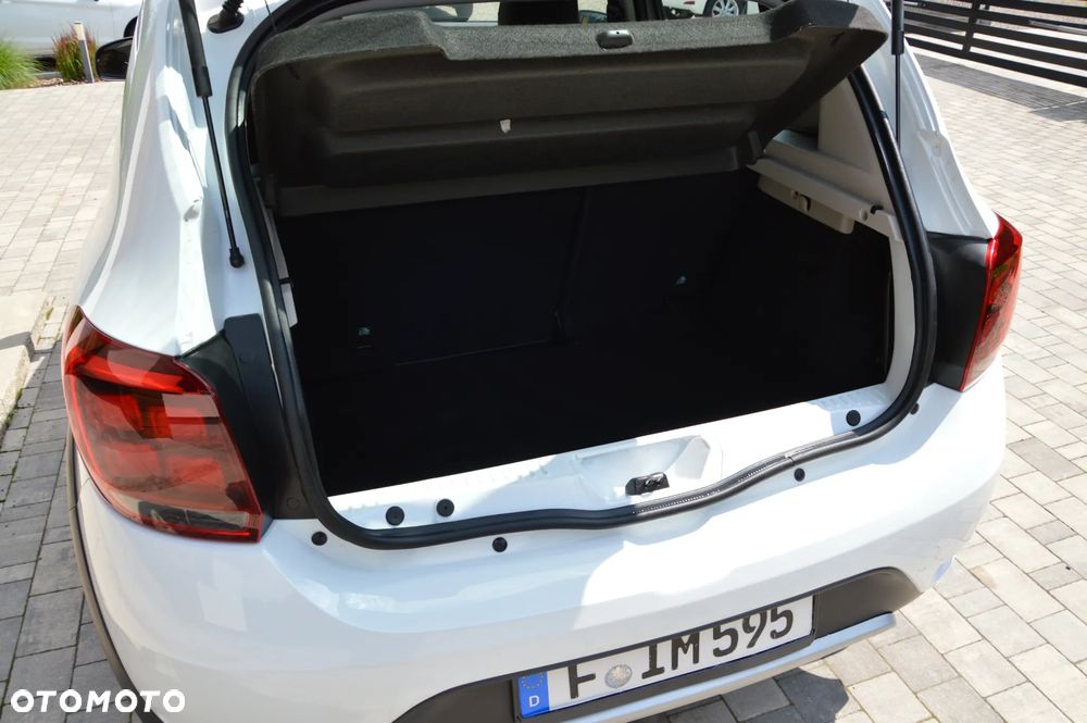 Dacia Sandero Stepway 0.9 TCe Laureate S&S Easy-R - 9
