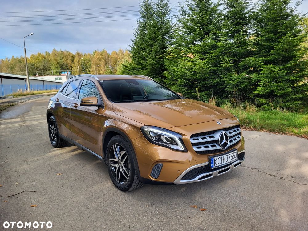 Mercedes-Benz GLA 180 Urban - 7