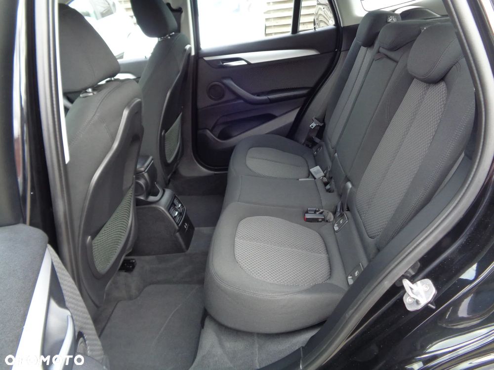 BMW X1 sDrive18d Sport Line - 15