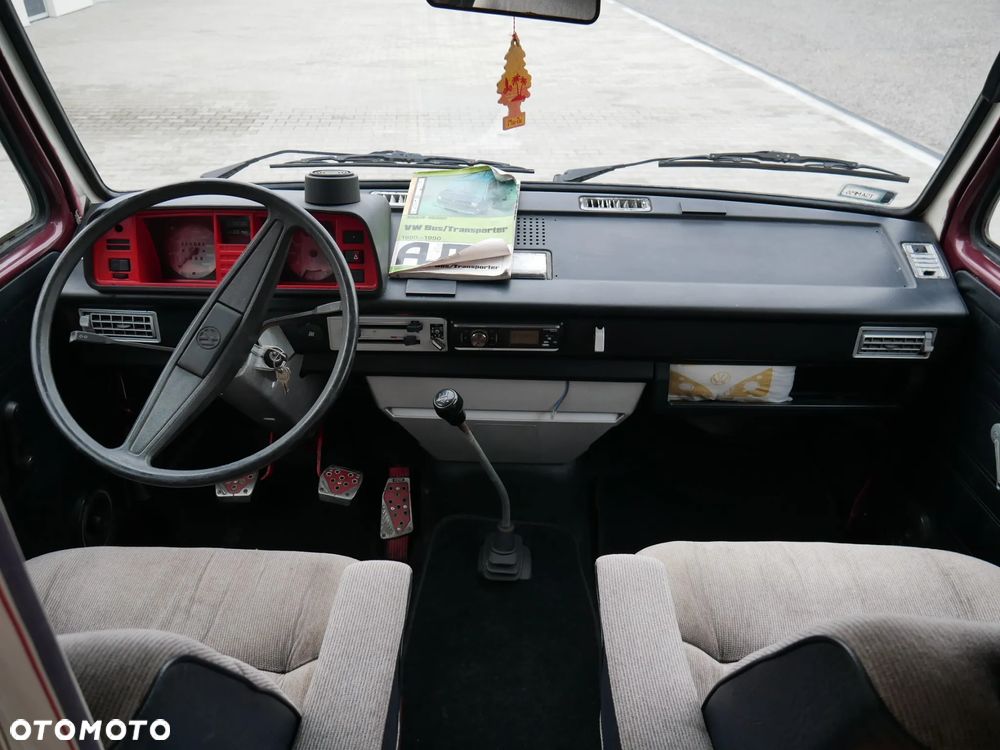 Volkswagen Transporter - 19