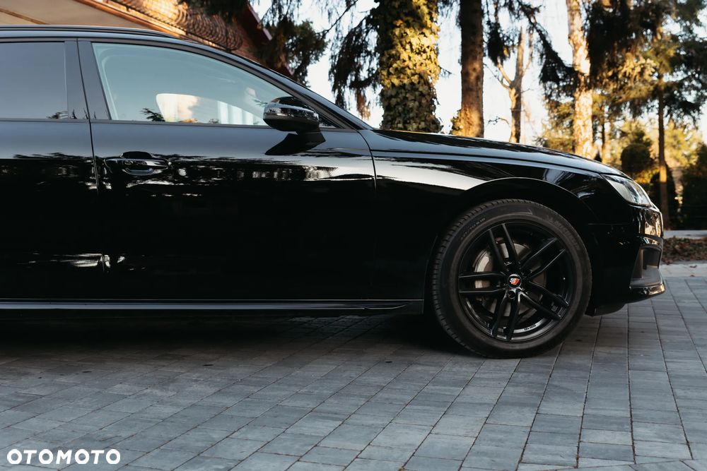 Audi A4 Avant 40 TDI quattro S tronic S line - 6