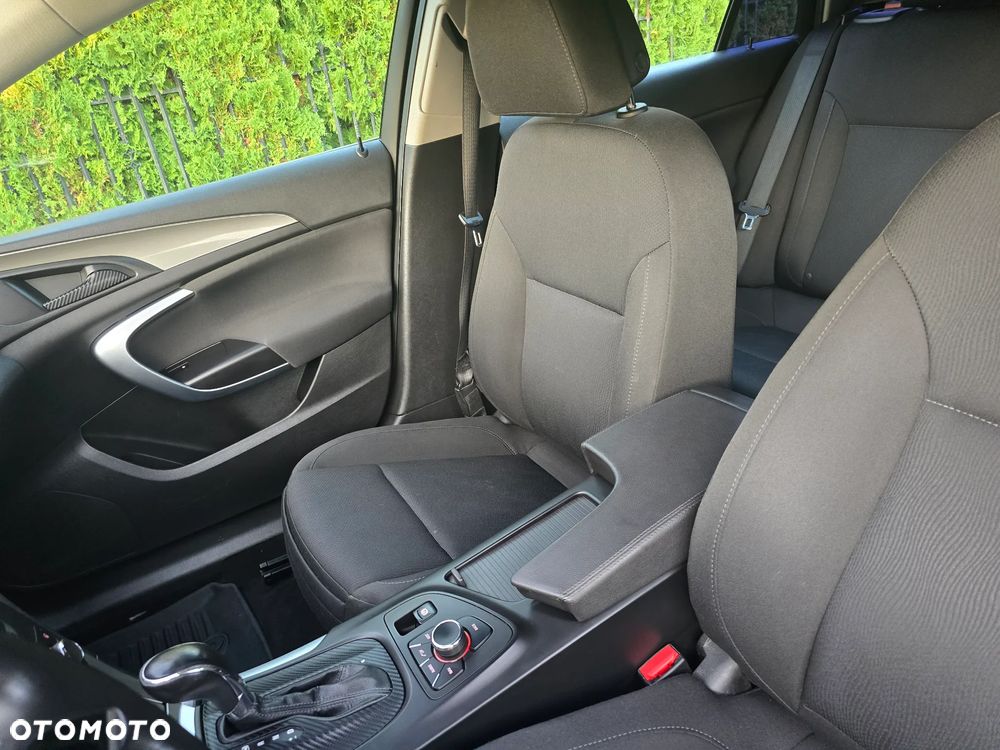 Opel Insignia 2.0 CDTI Cosmo - 11