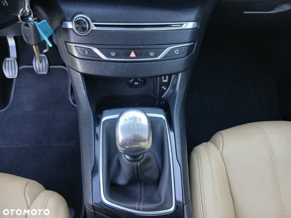 Peugeot 308 - 27