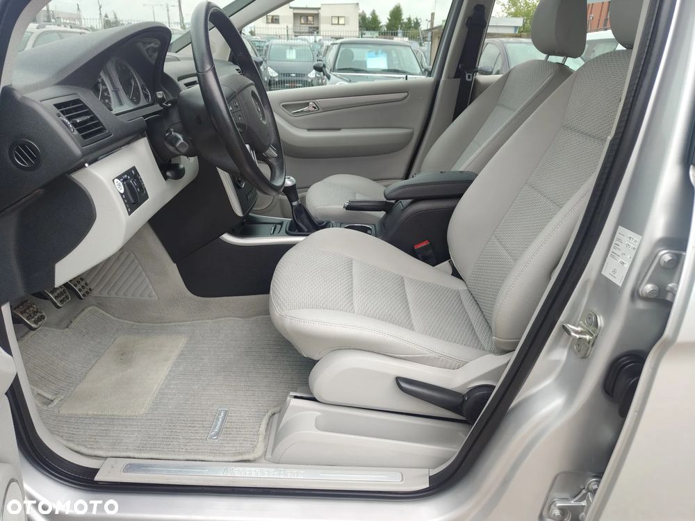 Mercedes-Benz Klasa B 150 Special Edition - 14