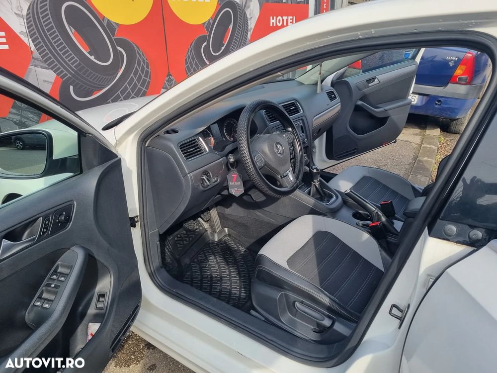 Volkswagen Jetta 2.0 TDI DPF Comfortline - 6