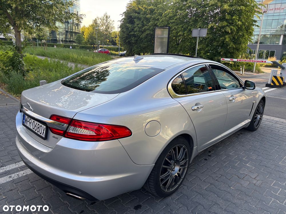 Jaguar XF 3.0 T AWD Premium Luxury - 9