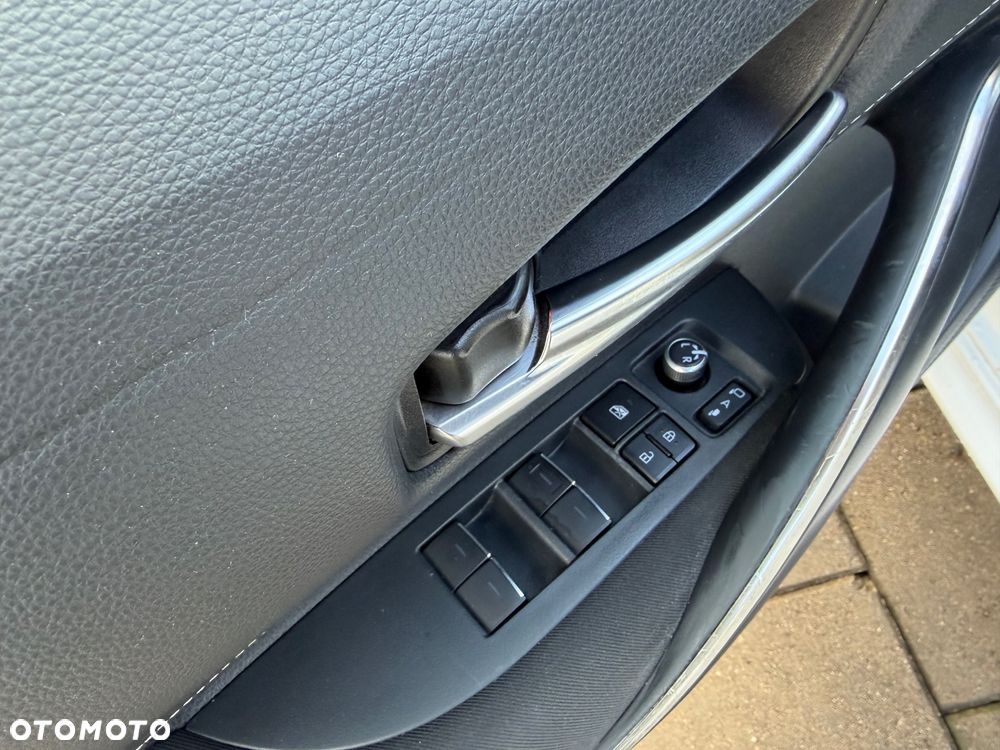 Toyota Corolla 1.8 Hybrid Comfort - 13