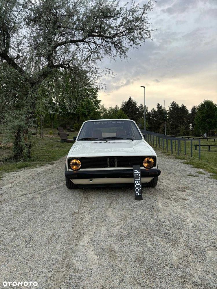 Volkswagen Golf - 4