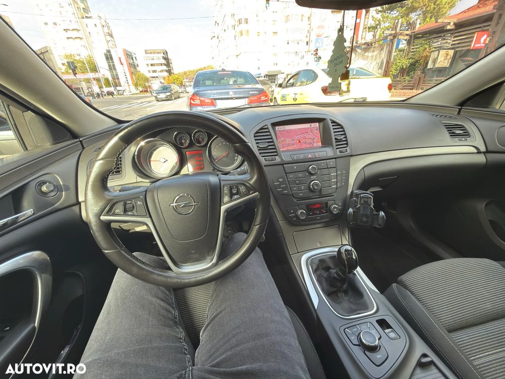 Opel Insignia 2.0 CDTI - 10