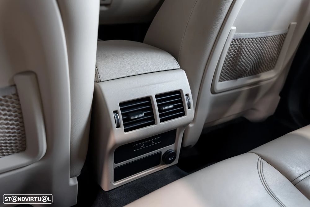 Jaguar XE 2.0 D Prestige Aut. - 28