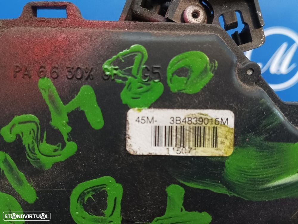FECHADURA PORTA TRASEIRA ESQUERDA SEAT TOLEDO II 2002 -3B4839015M - 2