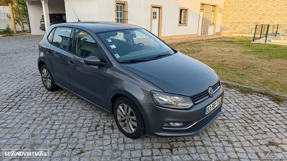 VW Polo 1.0 Confortline - 2