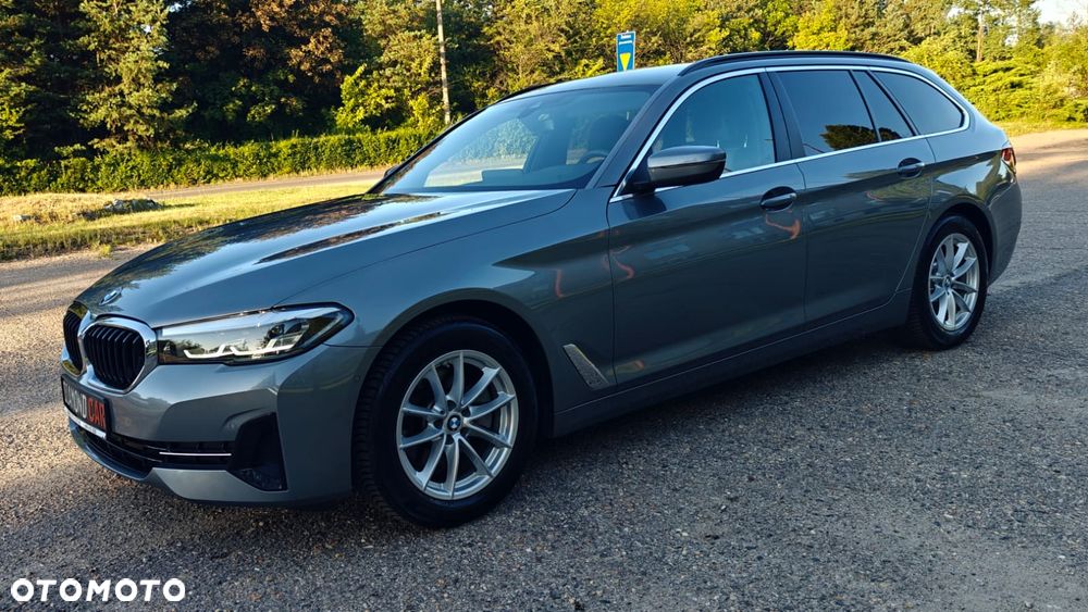 BMW Seria 5 520i Luxury Line - 16