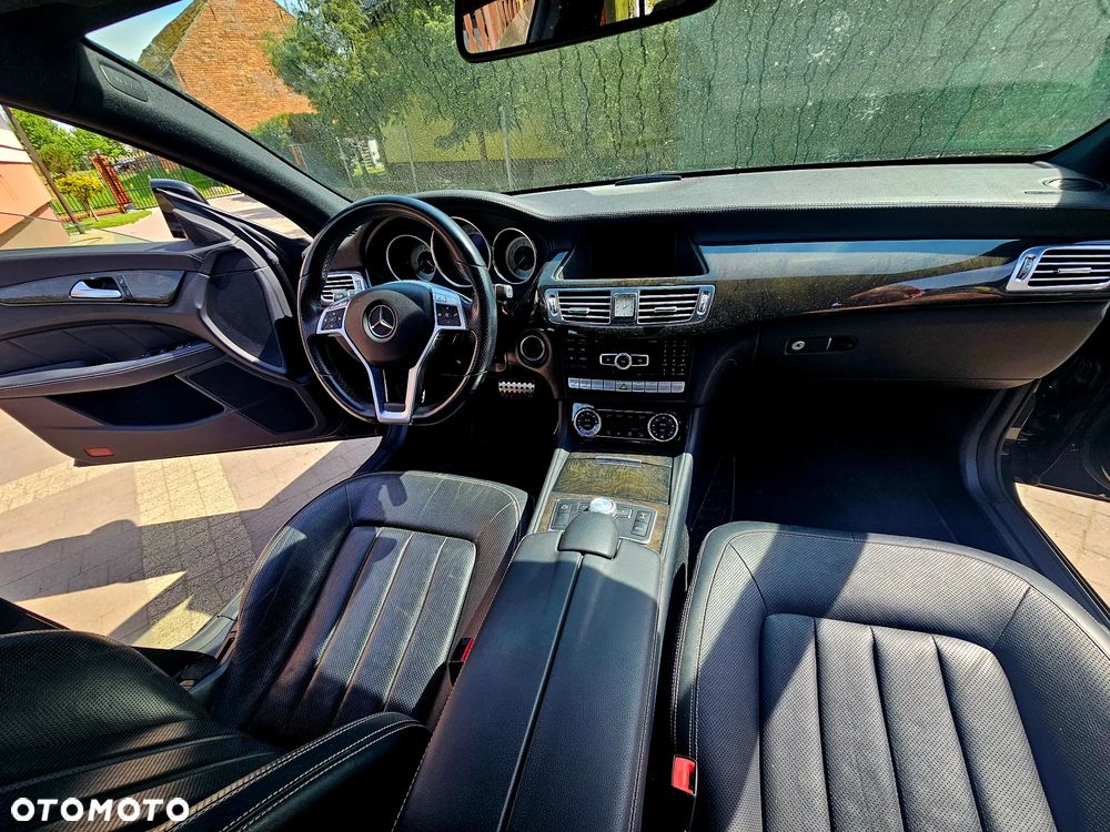 Mercedes-Benz CLS 500 4-Matic BlueEff - 6