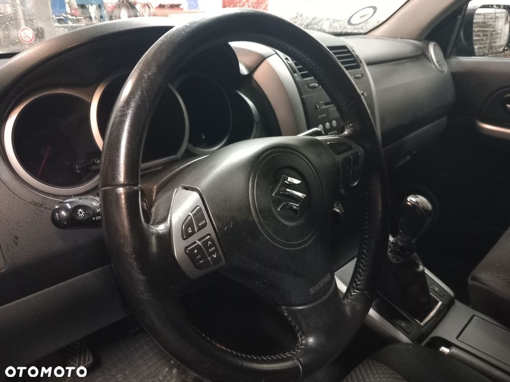 Suzuki Grand Vitara 1.9 DDiS - 7