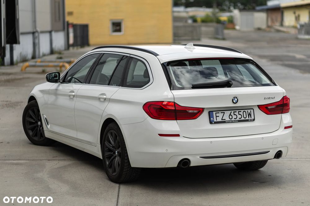 BMW Seria 5 518d Sport Line sport - 18