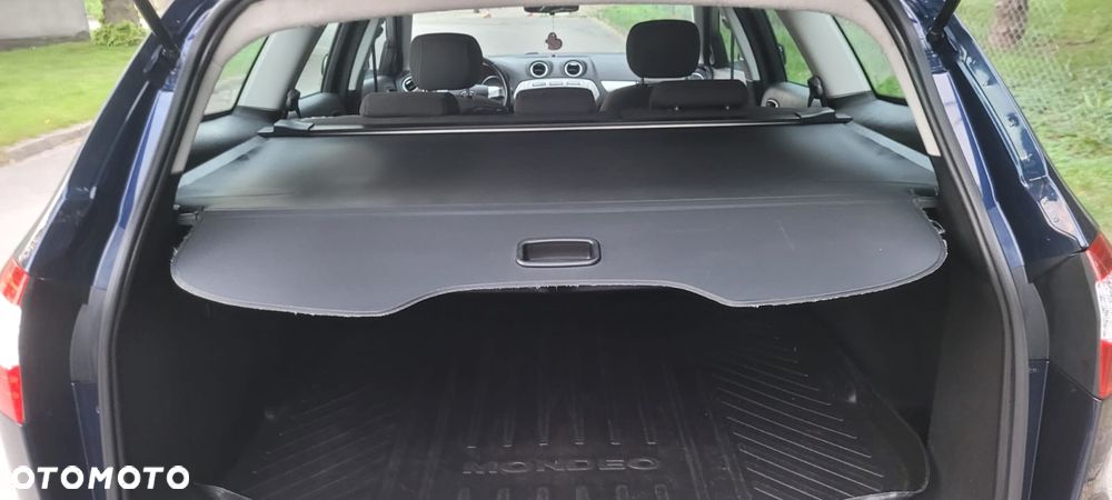 Ford Mondeo - 23