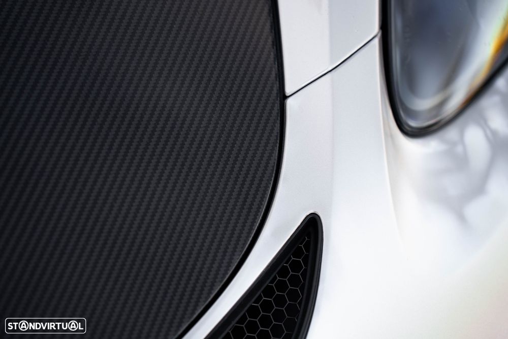 Porsche 718 Cayman GT4 RS - 35