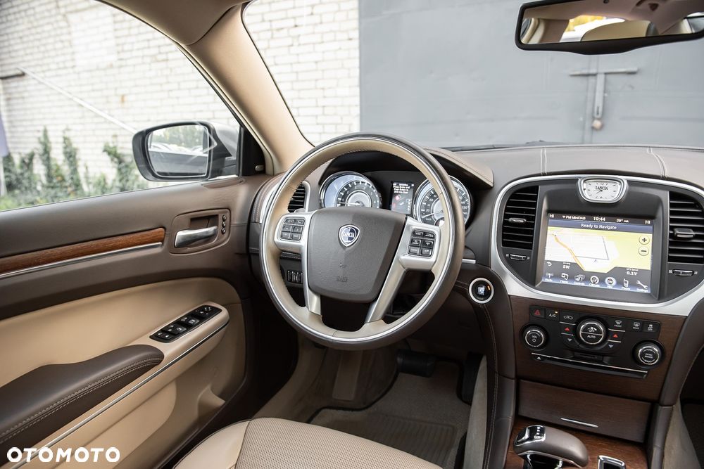 Lancia Thema 3.6 V6 VVT 24V Automatik Executive - 16