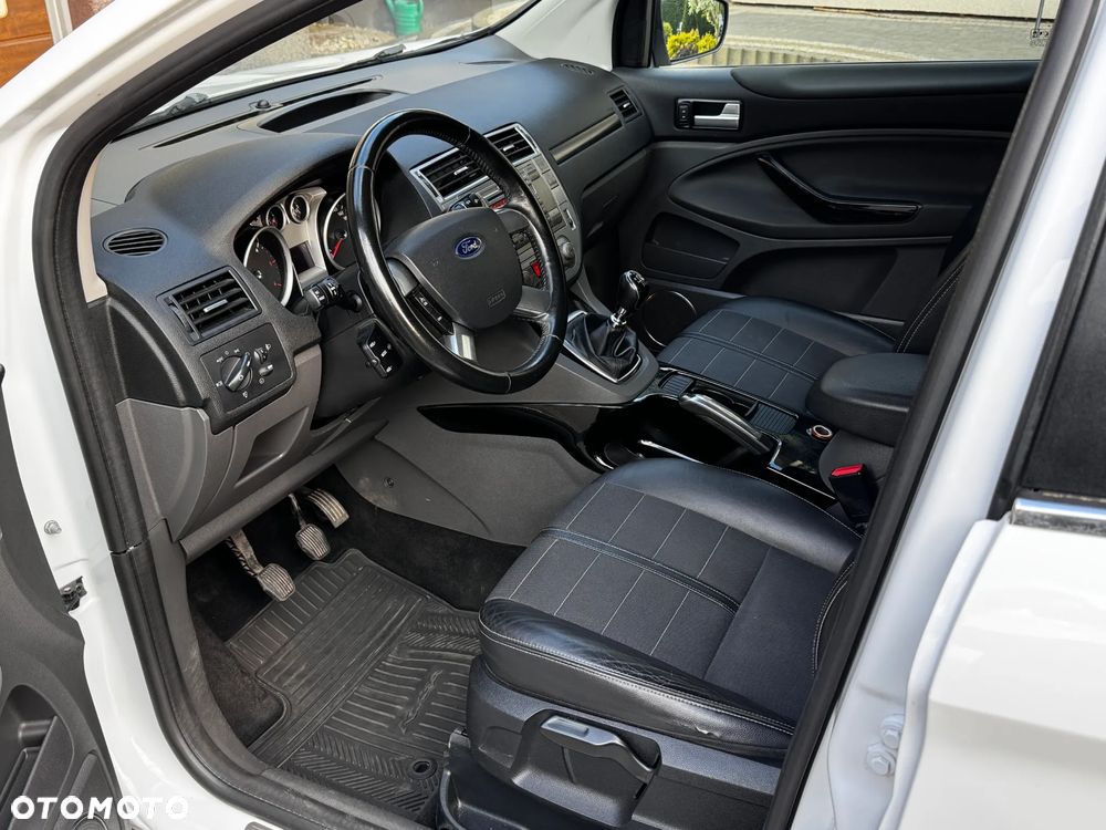Ford Kuga 2.0 TDCi 4x4 Titanium - 8