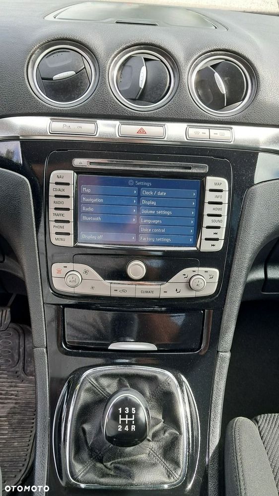 Ford Galaxy - 10