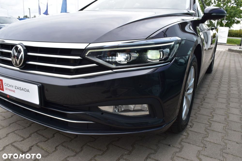 Volkswagen Passat - 38