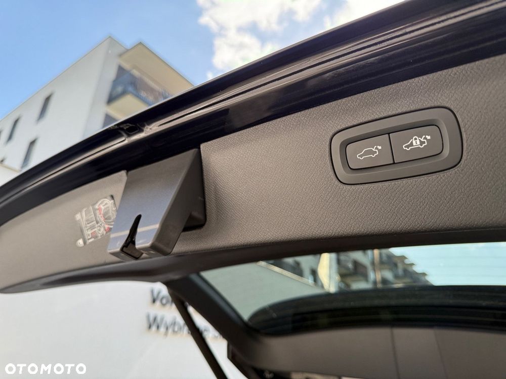 Volvo XC 90 - 29
