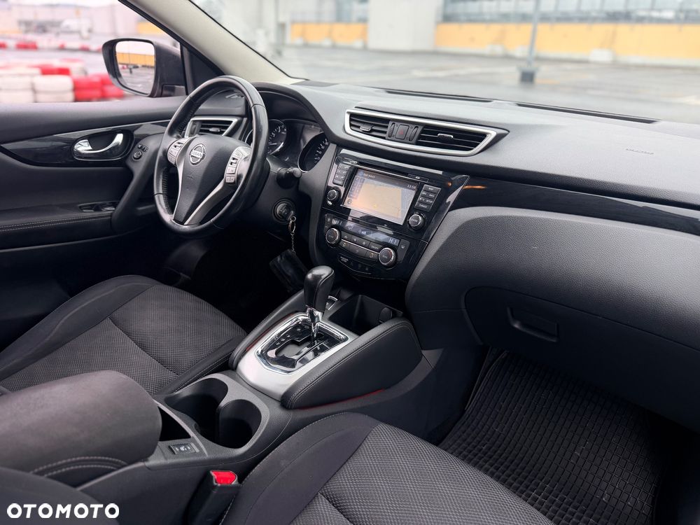 Nissan Qashqai 1.2 DIG-T N-Vision Xtronic EU6 - 17