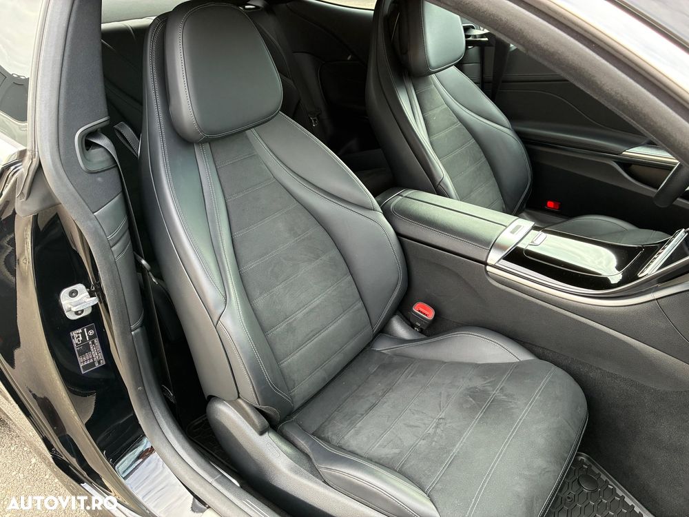 Mercedes-Benz CLE 300 4MATIC Aut. MHEV - 35