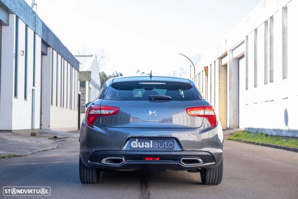 Citroën DS5 HDi 165 Aut. SportChic - 8