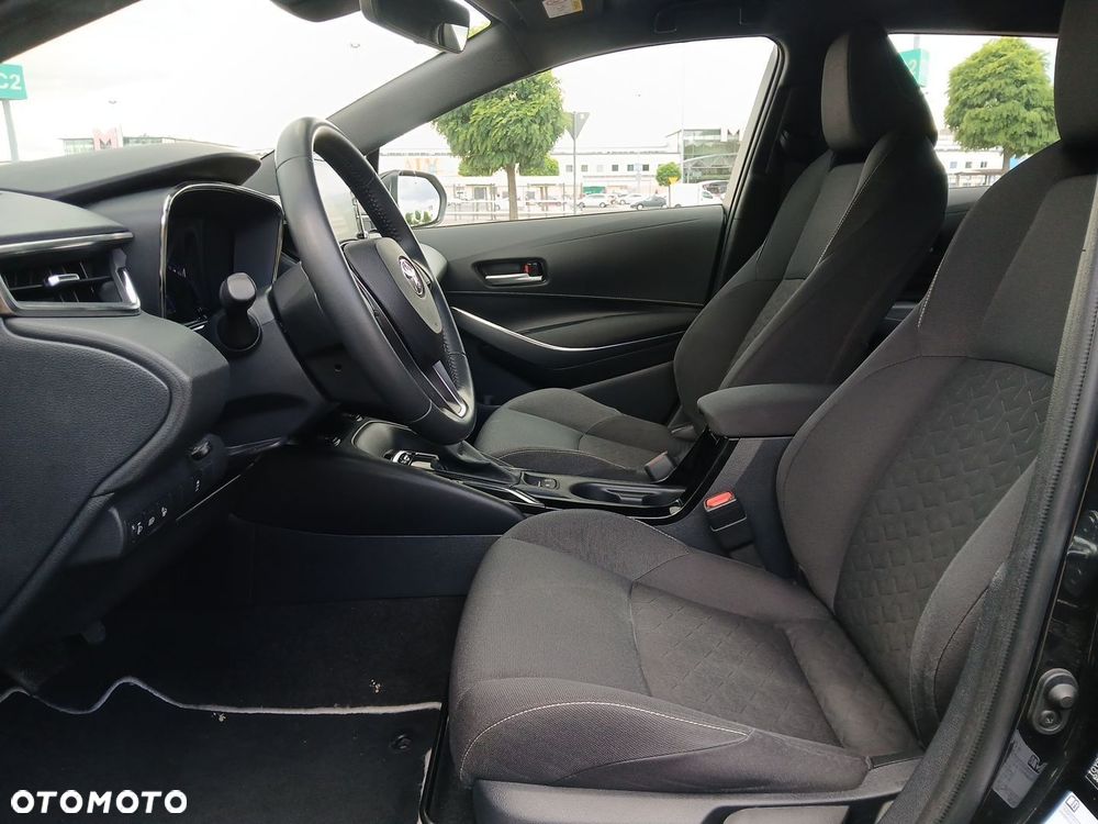 Toyota Corolla 1.8 Hybrid Comfort - 17