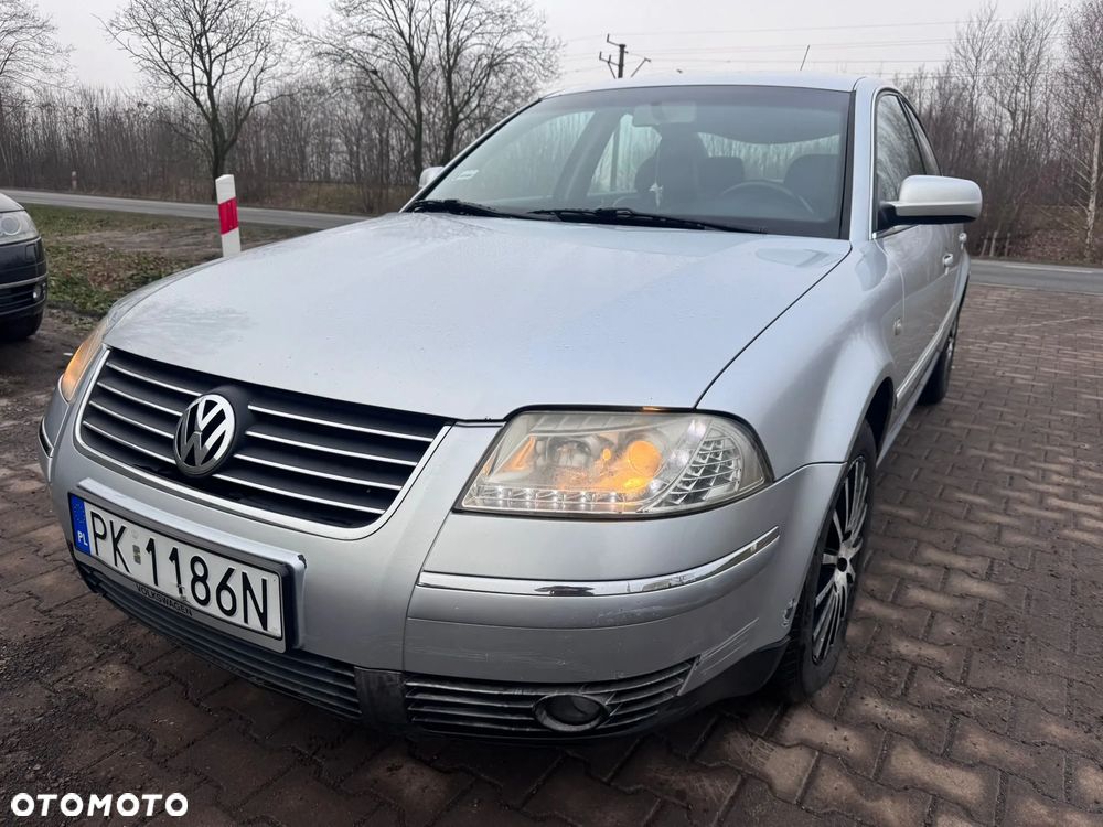 Volkswagen Passat 1.9 TDI Highline - 5