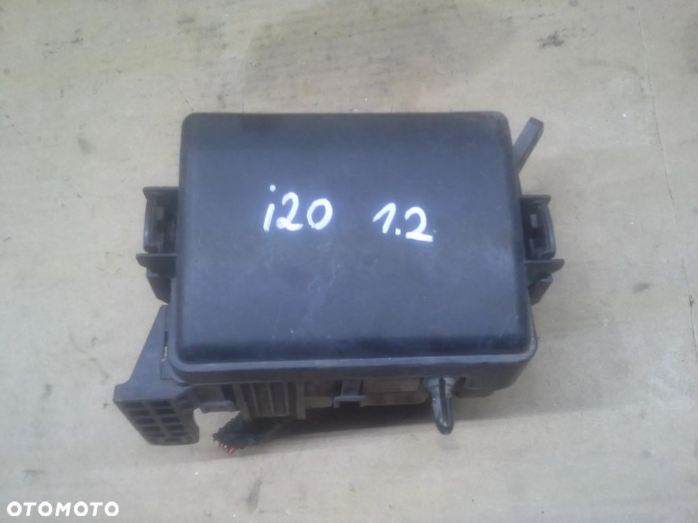 Hyundai I20 Lift 1.2 16V G4LA zestaw startowy komputer 39111-03700 BCM Immo stacyjka 2 klucze skrzynka bezpieczników licznik komplet EU - 24