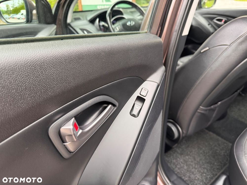 Hyundai ix35 2.0 CRDi 4WD Premium - 17