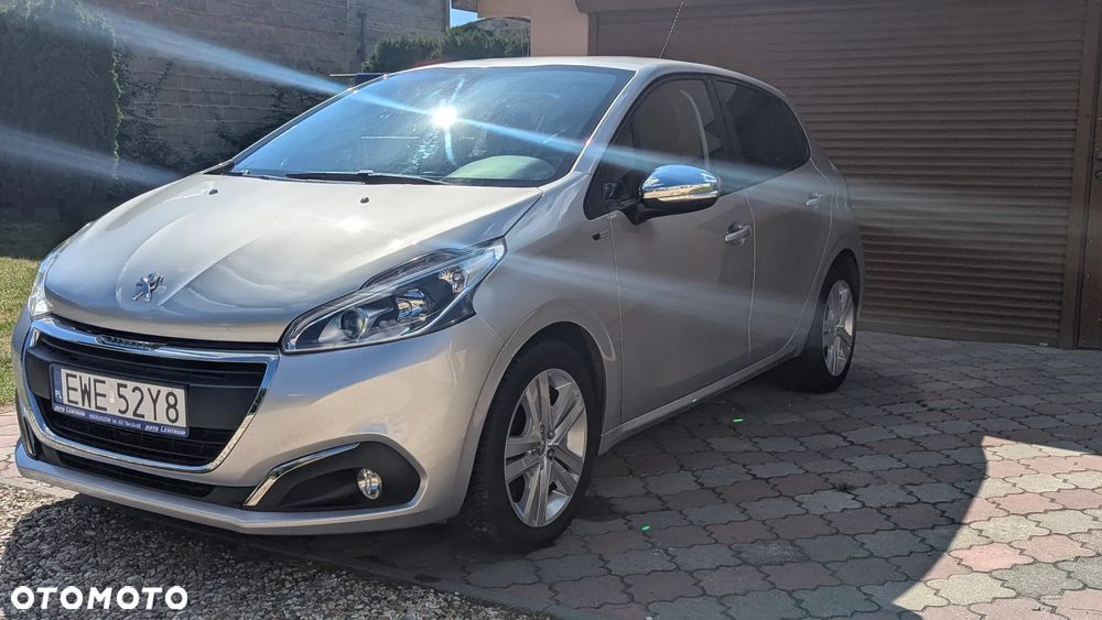 Peugeot 208 1.6 BlueHDi Allure S&S - 7
