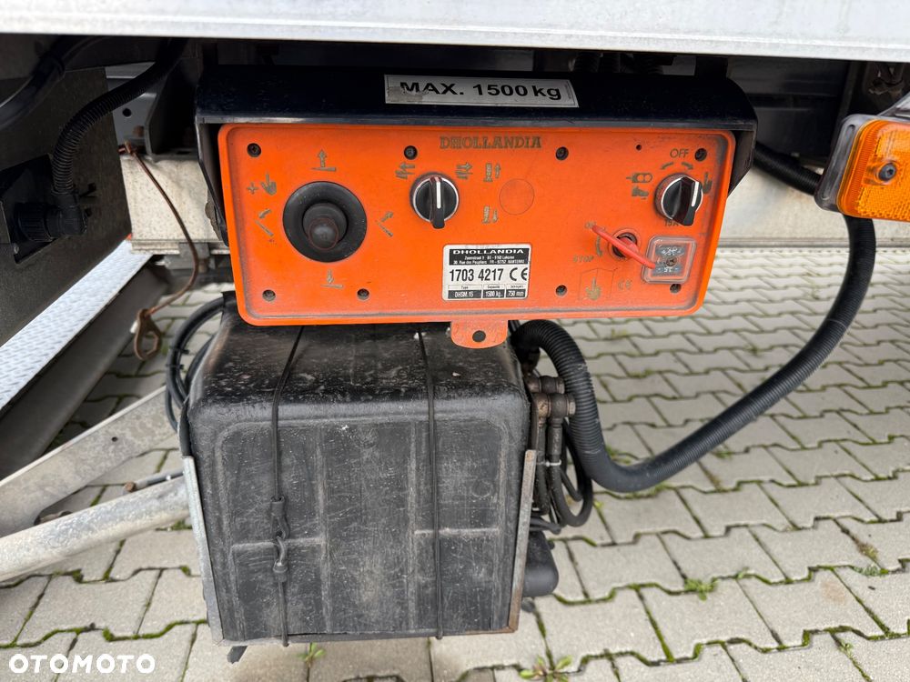 Renault D12 / 220 KM / WINDA / KONTENER 8,30M / ROLETA ELEKTRYCZNA / Z FRANCJI / STAN BDB / / / - 22