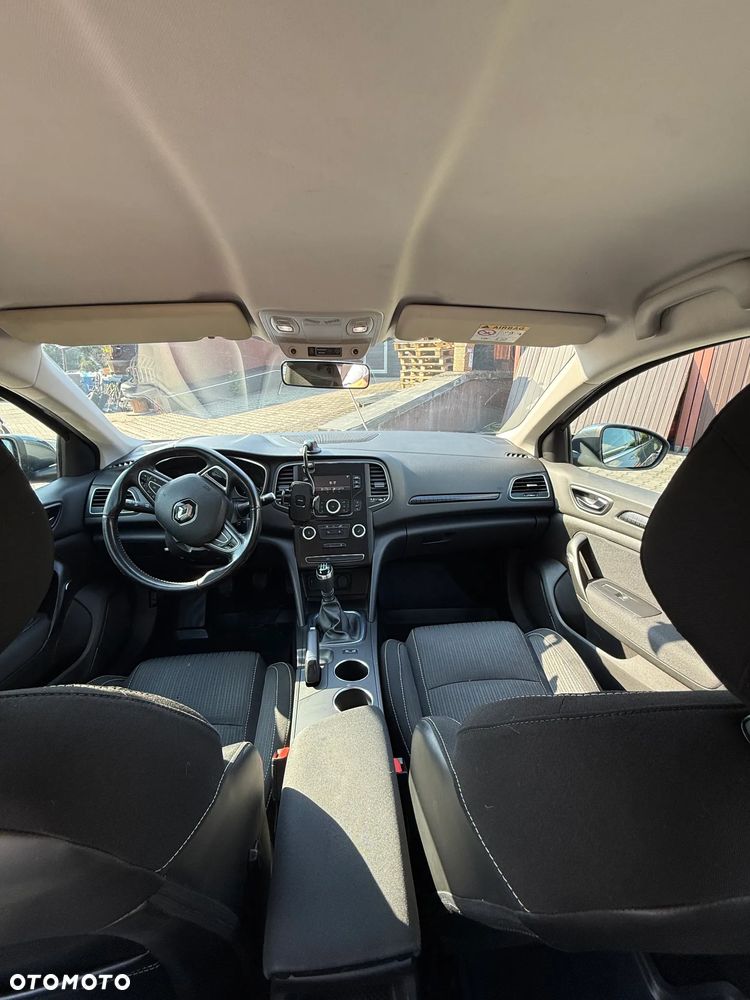 Renault Megane 1.6 SCe Business - 12