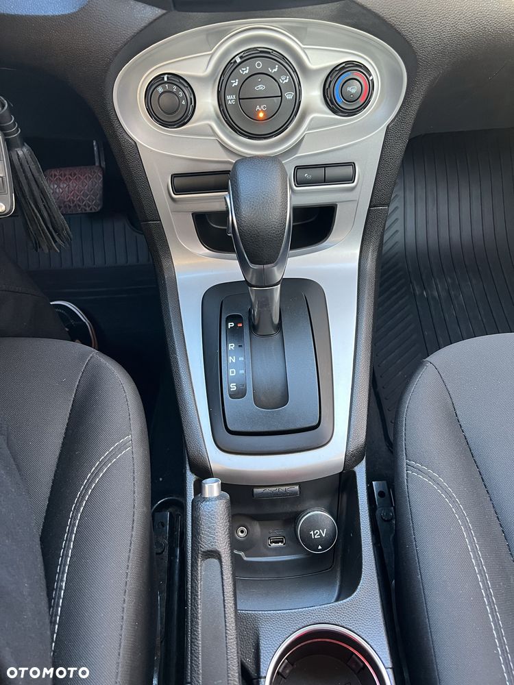 Ford Fiesta - 7