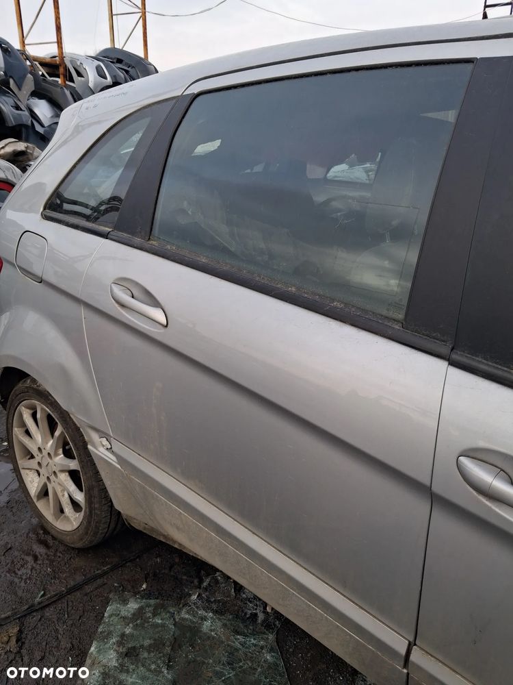 MERCEDES B-KLASA W245 05 761 DRZWI PRAWY TYL - 3