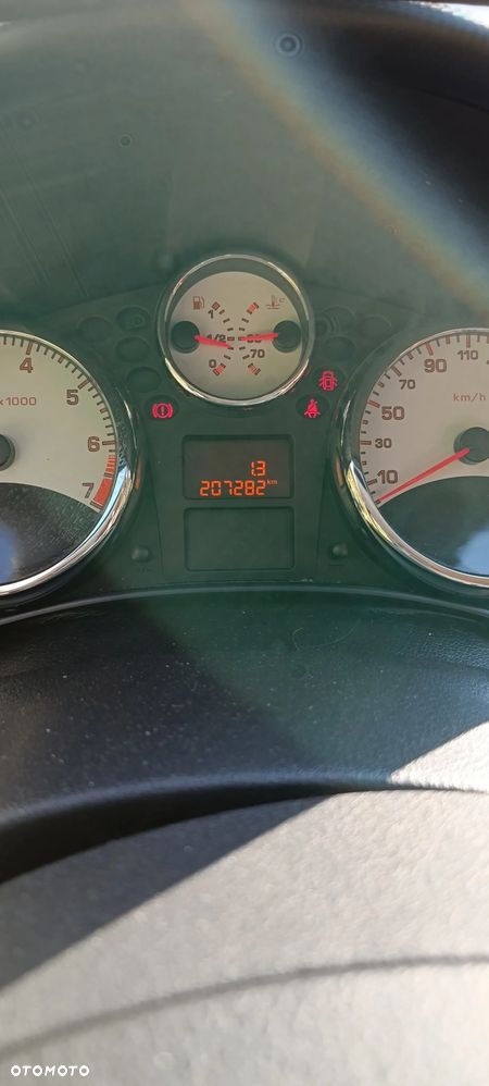 Peugeot 207 1.6 16V Sporty - 3